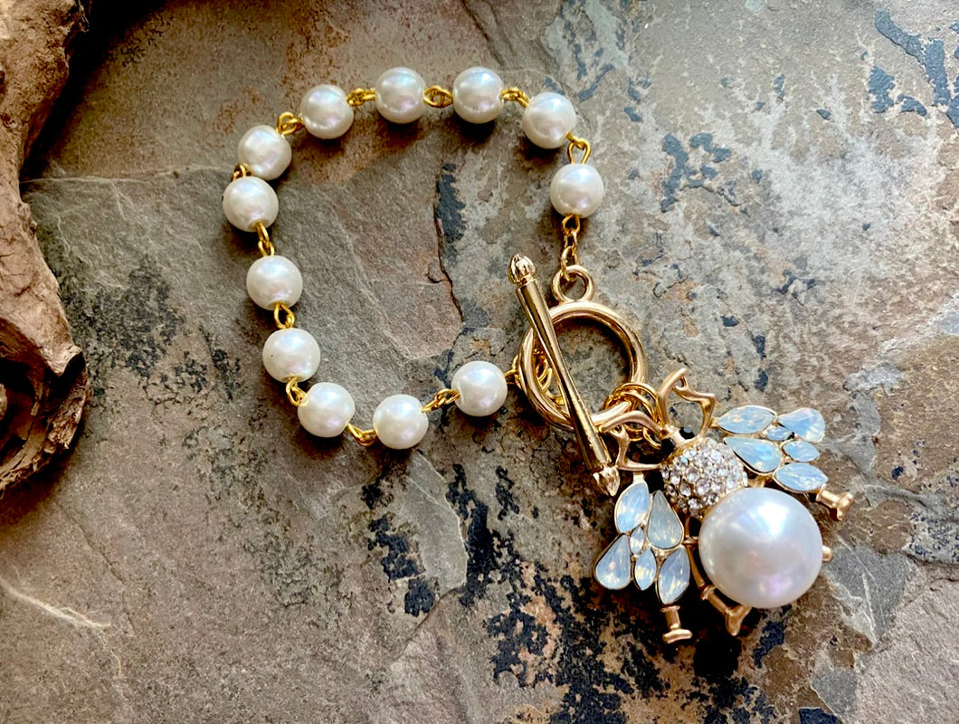 Joanna Pearl Bee Bracelet