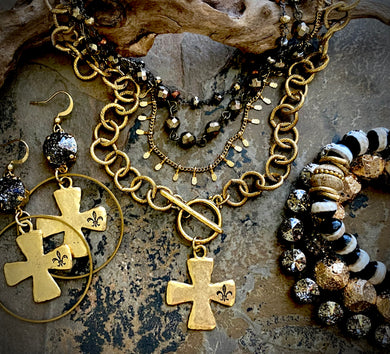 Micah Fleur Stamped Necklace