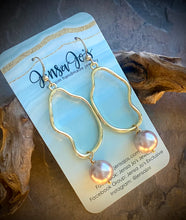 Glass pearl drop earrings