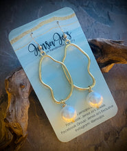 Glass pearl drop earrings