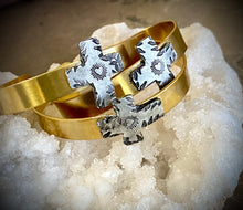 Myra Cross Cuff
