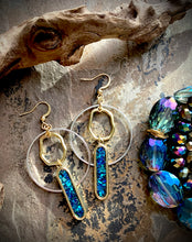 Titus Glitter Earrings