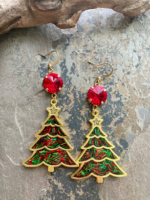 Gold Trimmed Christmas Tree
