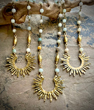 Rae Necklace